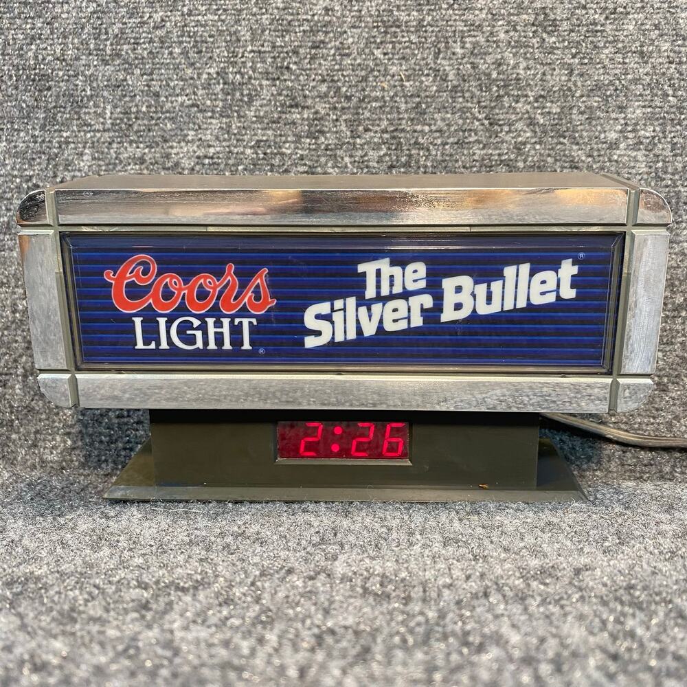 Vintage Coors Light The Silver Bullet Motion Light Up Bar Clock Sign Works Great